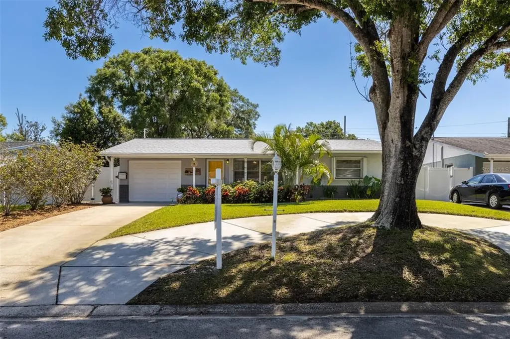 6685 26th Way N St Petersburg FL 33702