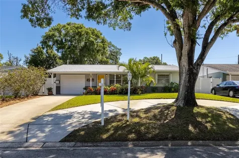 6685 26th Way N St Petersburg FL 33702