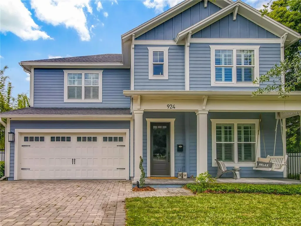 924 Essex Place Orlando FL 32806
