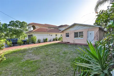 7521 N Clark Avenue Tampa FL 33614