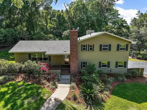 211 N Lake Franklin Drive Mount Dora FL 32757