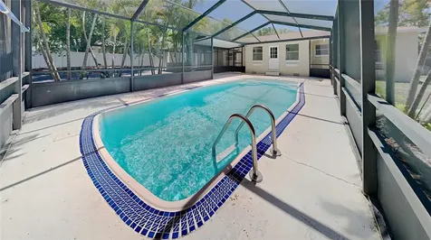 4945 Burlington Avenue N St Petersburg FL 33710