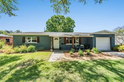 6154 36th Avenue N St Petersburg FL 33710