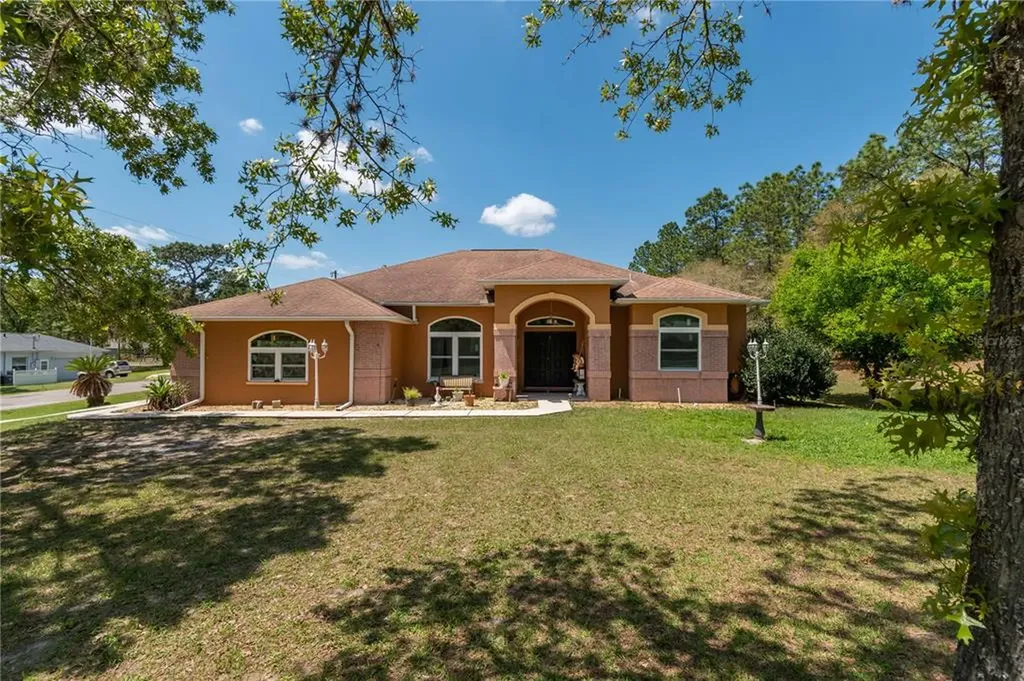 1425 W Lamplighter Street Citrus Springs FL 34434