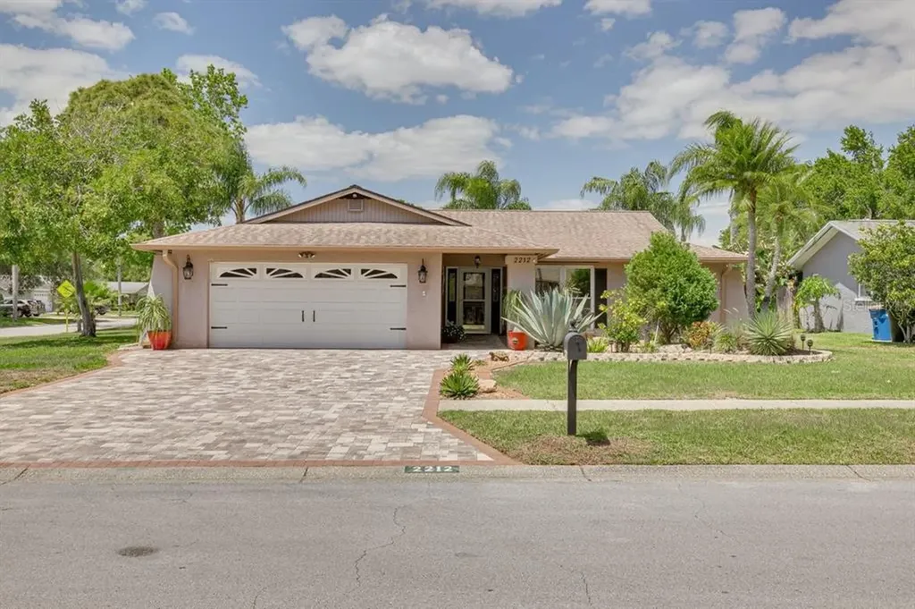 2212 Willow Tree Trail Clearwater FL 33763