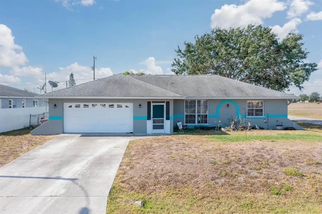 2302 NE 17th Street Cape Coral FL 33909