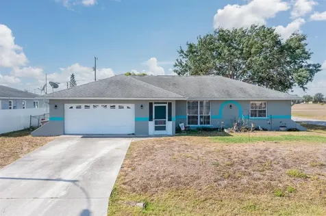 2302 NE 17th Street Cape Coral FL 33909
