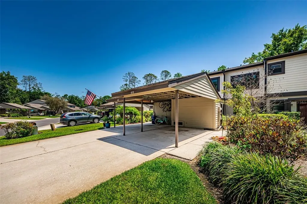 410 Woods Landing Trail Oldsmar FL 34677