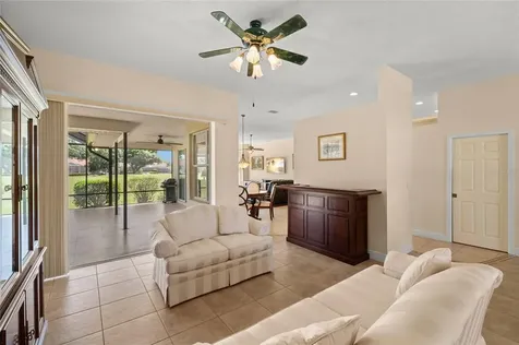 6631 Seven Pines Drive Bradenton FL 34203