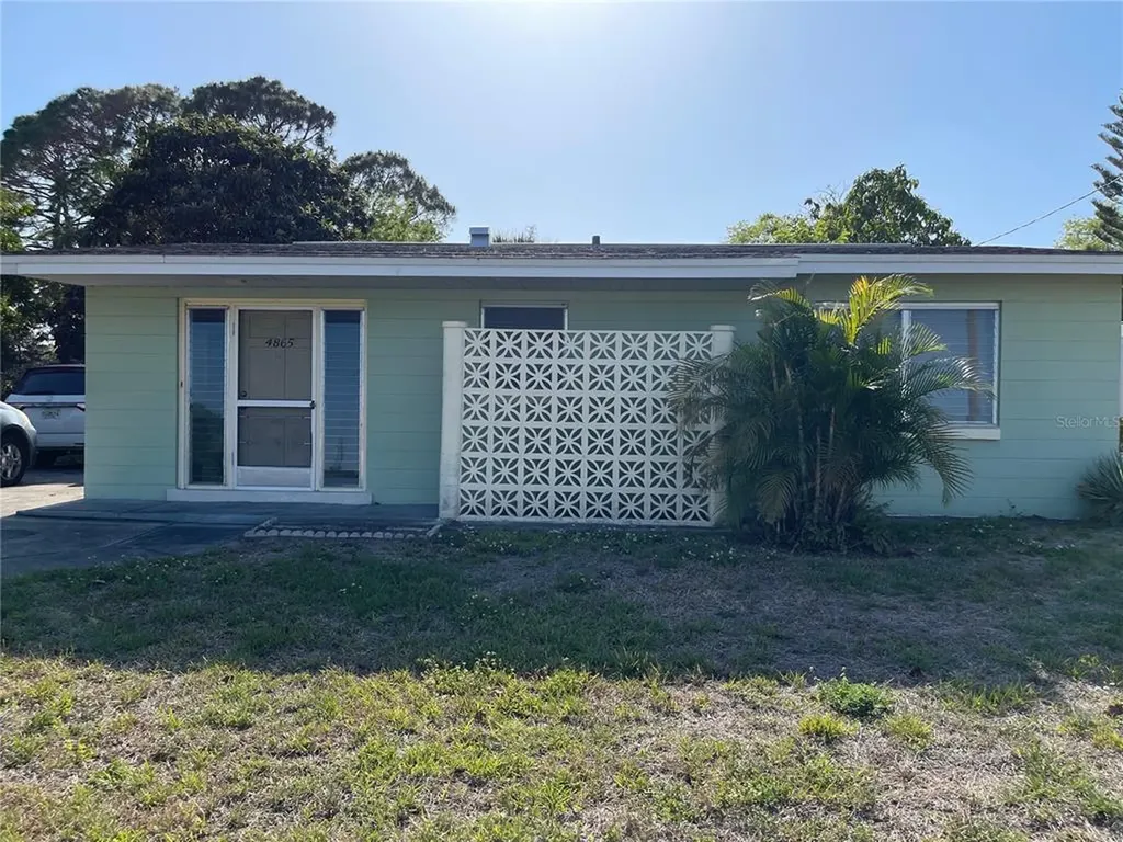 4865 Bullard Street North Port FL 34287