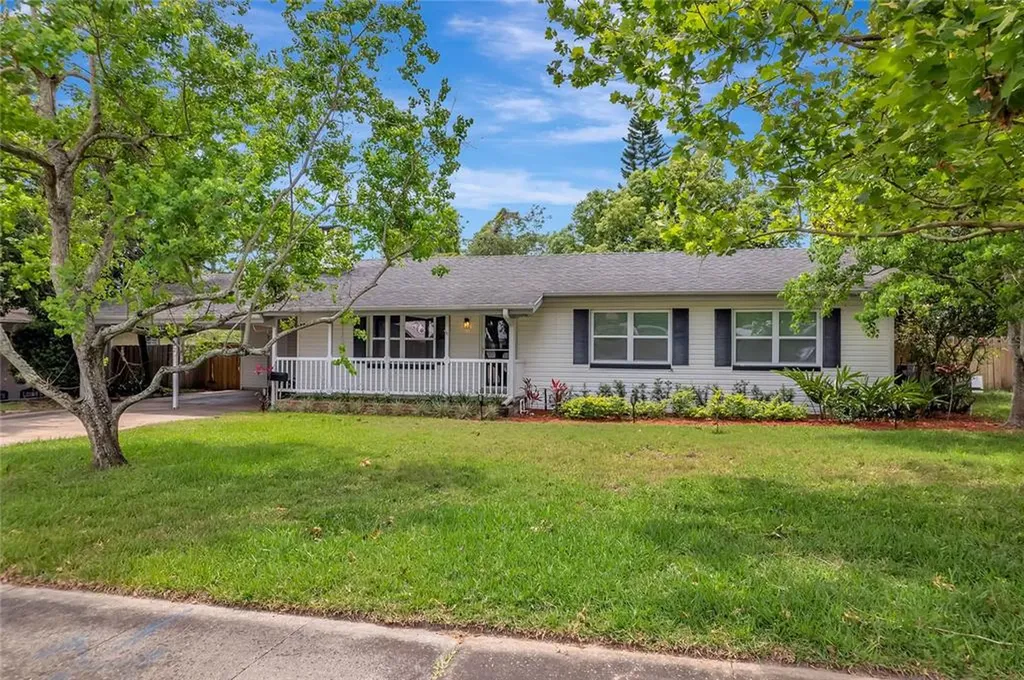 242 Oakwood Drive Casselberry FL 32707