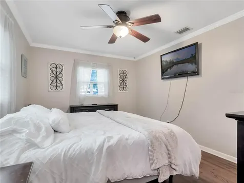 242 Oakwood Drive Casselberry FL 32707