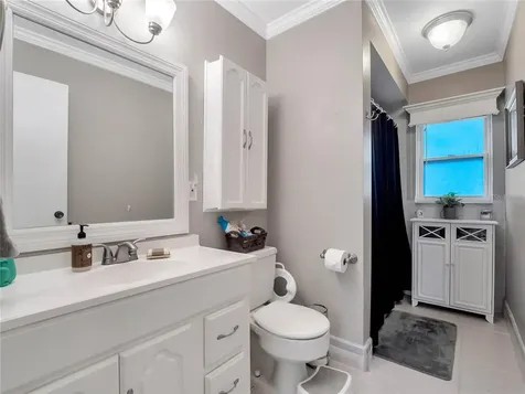 242 Oakwood Drive Casselberry FL 32707