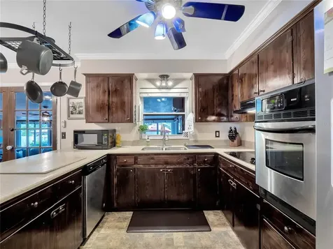 242 Oakwood Drive Casselberry FL 32707