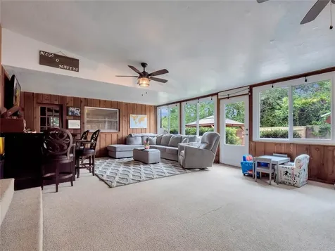242 Oakwood Drive Casselberry FL 32707