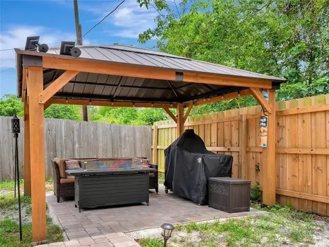 242 Oakwood Drive Casselberry FL 32707