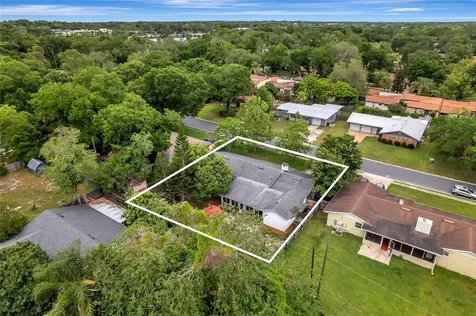 242 Oakwood Drive Casselberry FL 32707