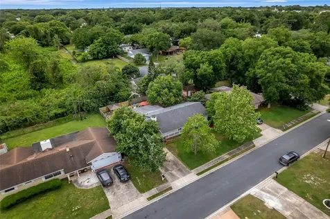 242 Oakwood Drive Casselberry FL 32707