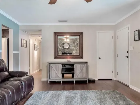 242 Oakwood Drive Casselberry FL 32707