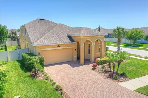 1530 Feather Grass Loop Lutz FL 33558