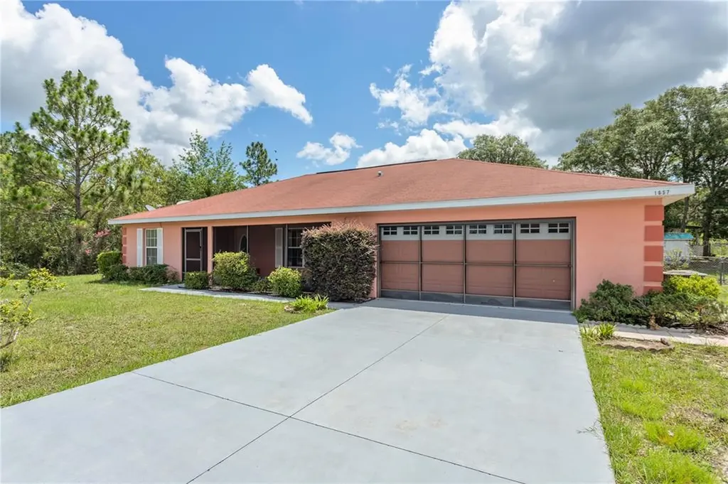 1657 SW Timberlake Road Dunnellon FL 34431
