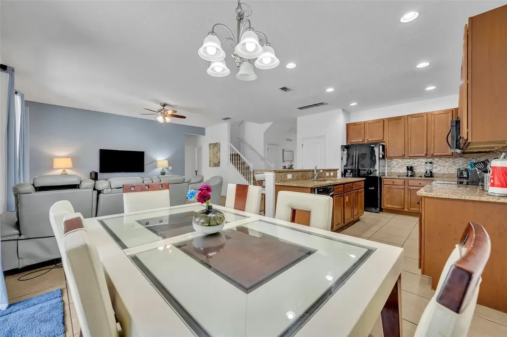 5244 Oakbourne Avenue Davenport FL 33837