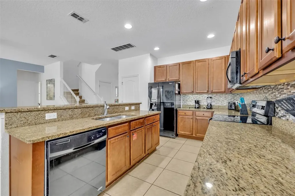 5244 Oakbourne Avenue Davenport FL 33837