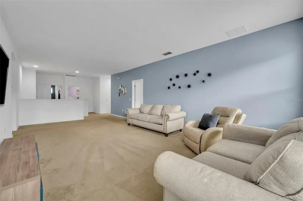 5244 Oakbourne Avenue Davenport FL 33837