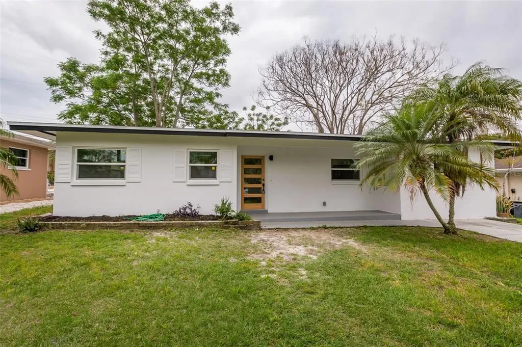 85 Avon Drive Safety Harbor FL 34695