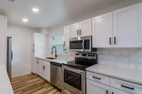 85 Avon Drive Safety Harbor FL 34695
