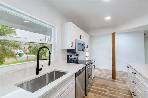 85 Avon Drive Safety Harbor FL 34695