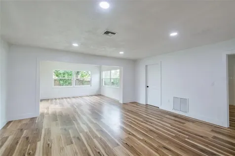 85 Avon Drive Safety Harbor FL 34695