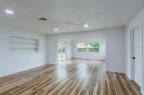 85 Avon Drive Safety Harbor FL 34695