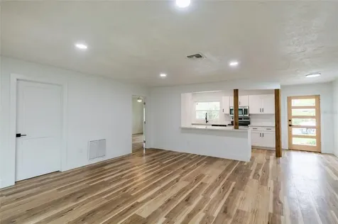 85 Avon Drive Safety Harbor FL 34695