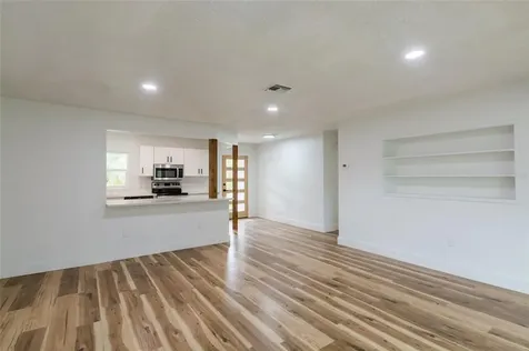 85 Avon Drive Safety Harbor FL 34695