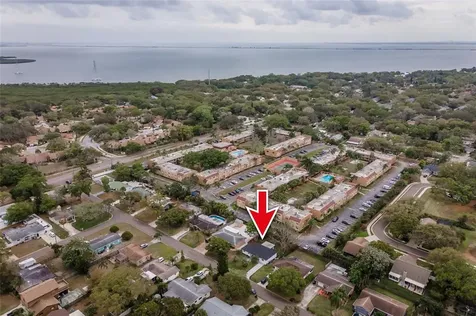 85 Avon Drive Safety Harbor FL 34695