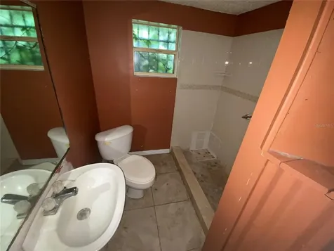 6208 N 44th Street Tampa FL 33610