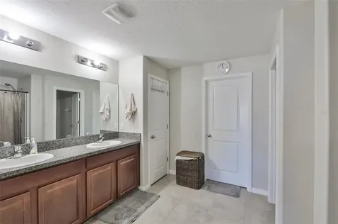 3246 Moulden Hollow Drive Zephyrhills FL 33540