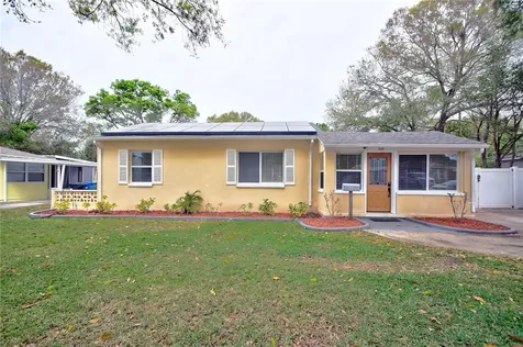 1541 Canterbury Road N St Petersburg FL 33710