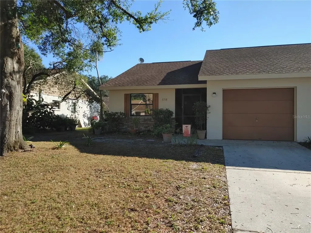 5718 Deer Hollow Trail Sarasota FL 34232