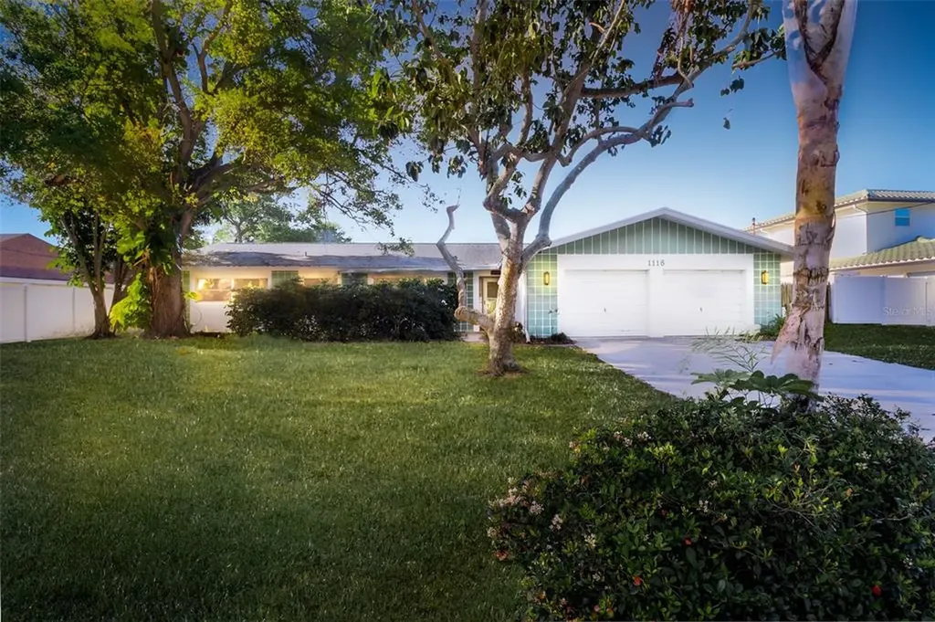 1116 44th Avenue NE St Petersburg FL 33703