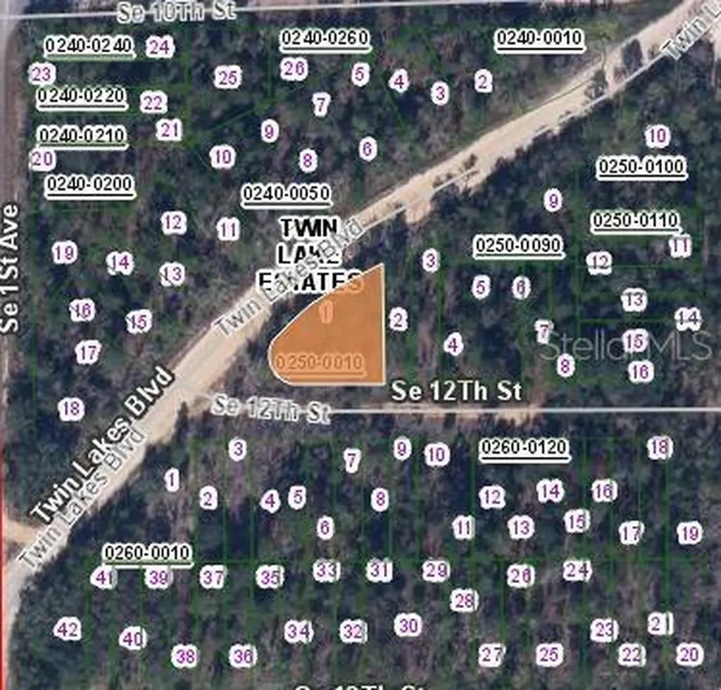 00 Twin Lakes Boulevard And SE 12th Street Corner Interlachen FL 32148