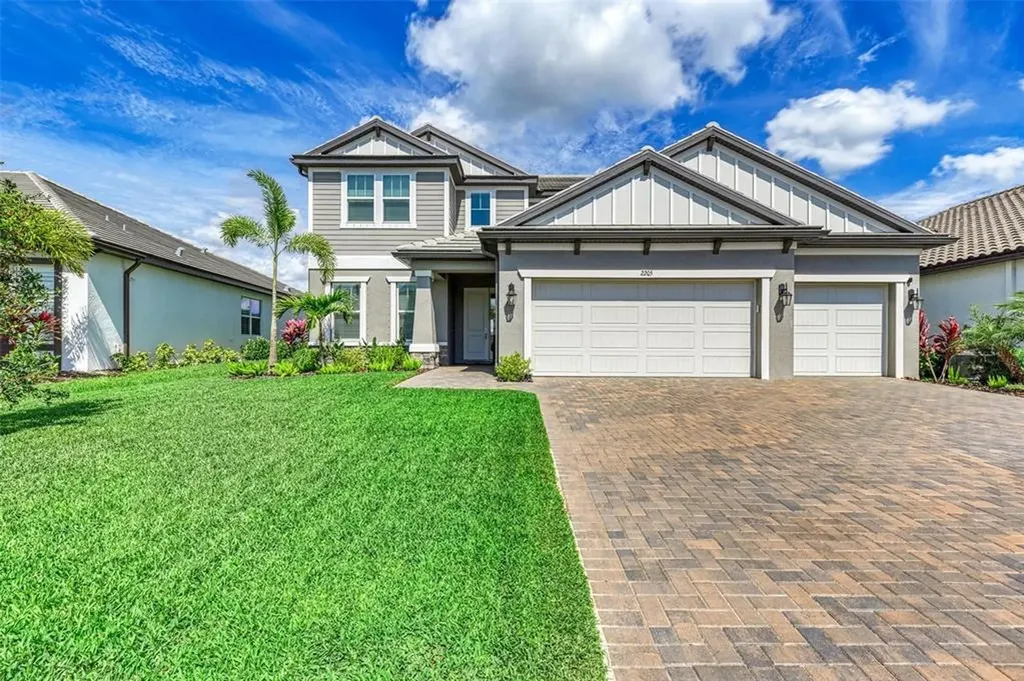2205 Woodleaf Hammock Court Bradenton FL 34211