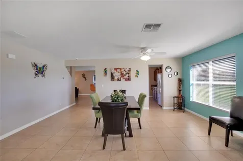 987 Flower Fields Lane Orlando FL 32824