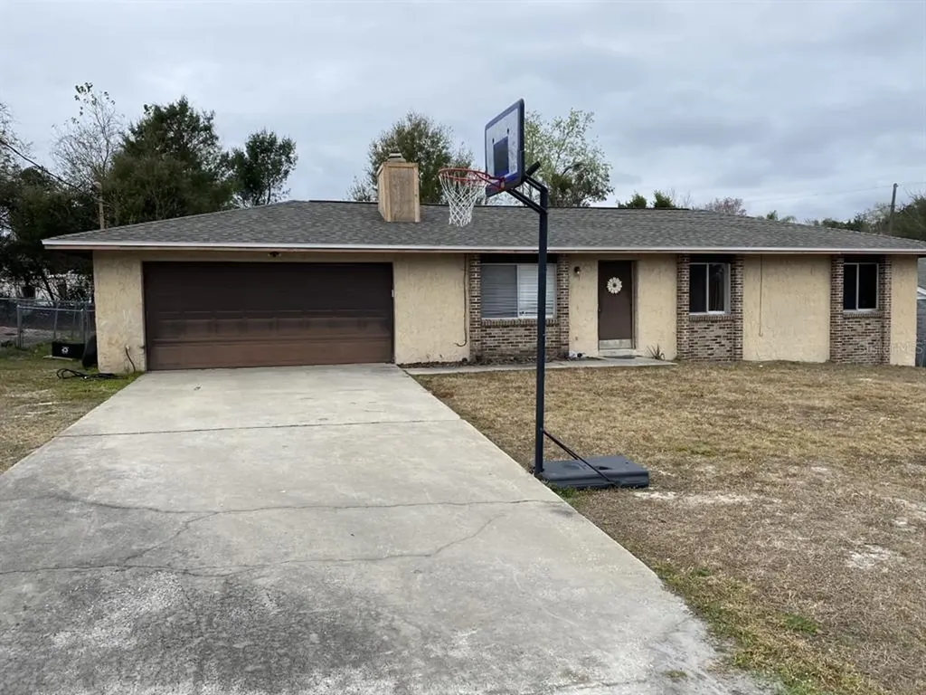 1976 Paris Avenue Deltona FL 32725