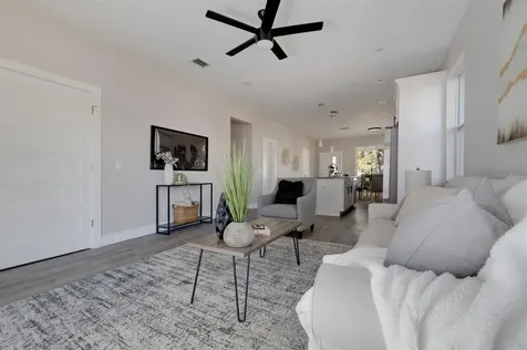 1066 16th Avenue S St Petersburg FL 33705