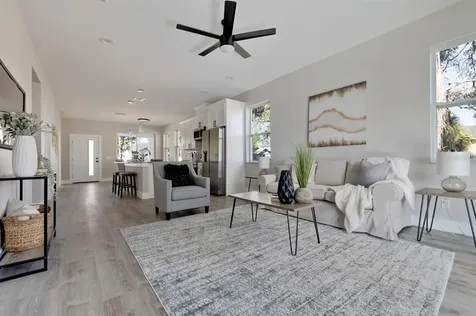 1066 16th Avenue S St Petersburg FL 33705