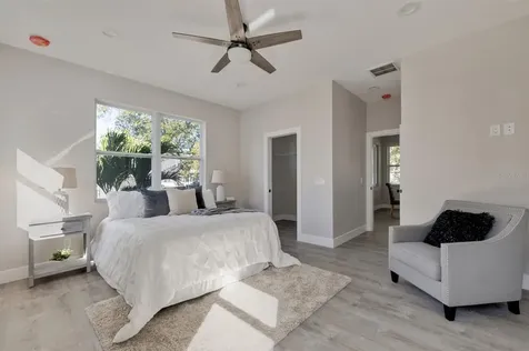 1066 16th Avenue S St Petersburg FL 33705