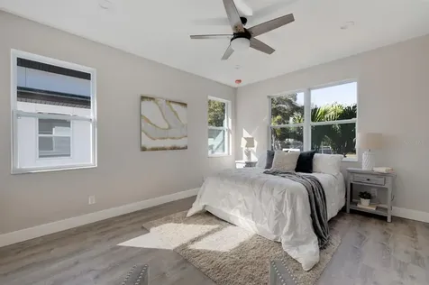 1066 16th Avenue S St Petersburg FL 33705