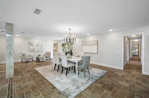 10113 Lindelaan Drive Tampa FL 33618